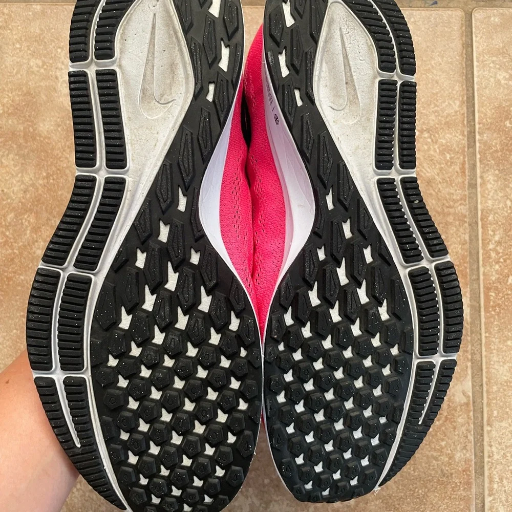 Nike Air Zoom Pegasus 36 'Hyper Pink' - Picture 12 of 12